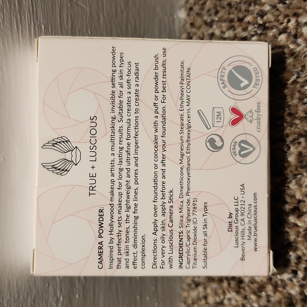 Invisible Setting Powder - Picture 2 of 2